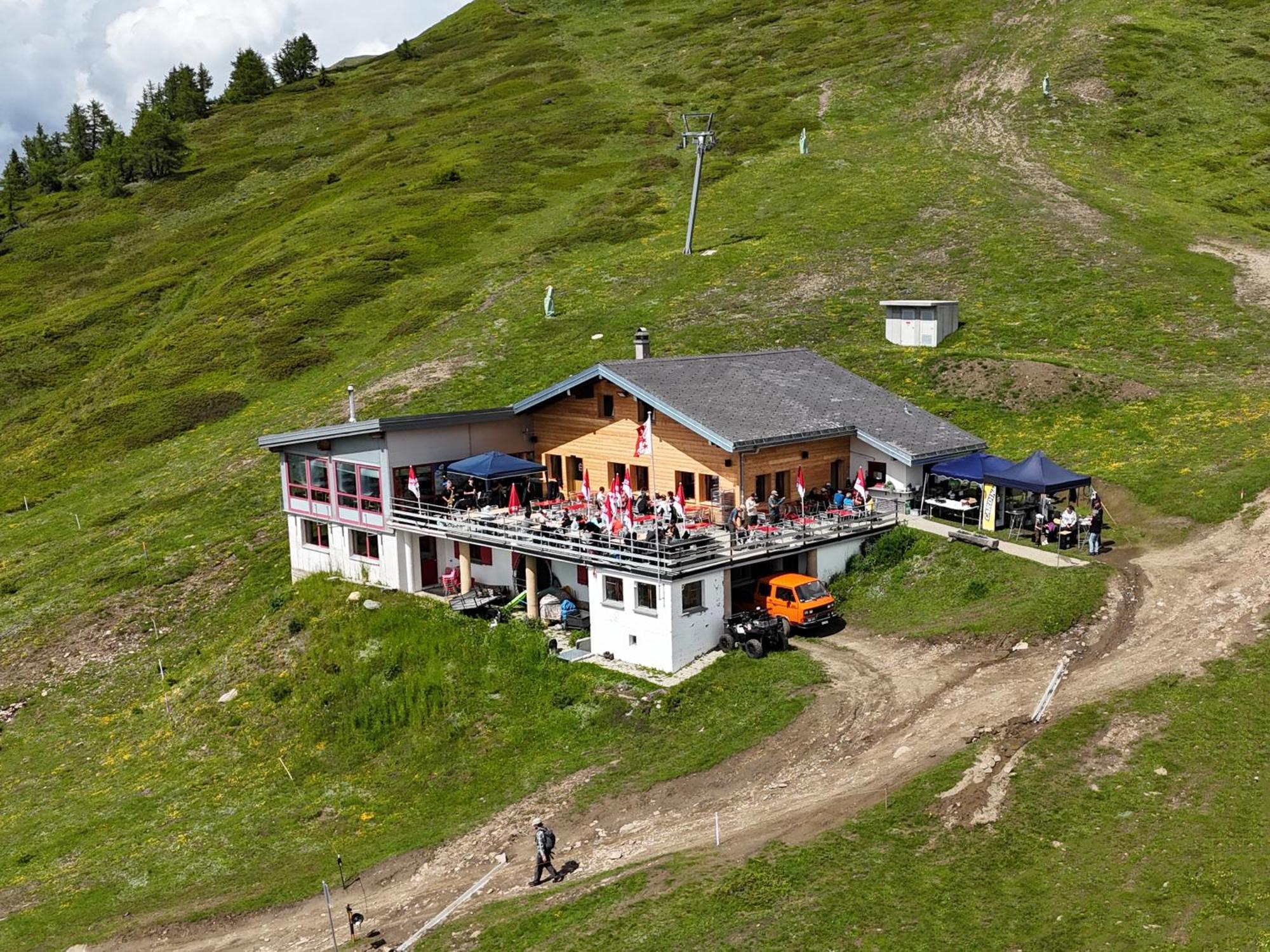 Restaurant Fleschboden Hostel Rosswald Buitenkant foto