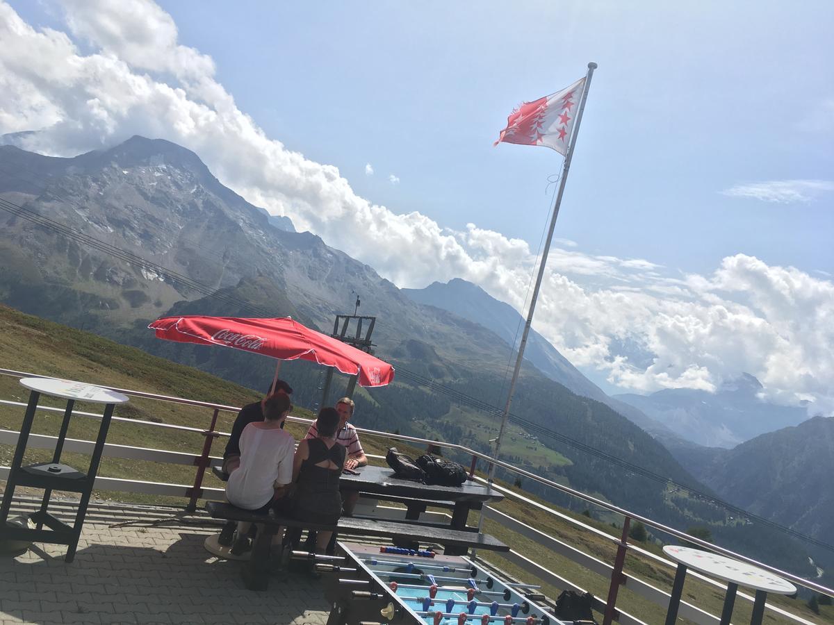 Restaurant Fleschboden Hostel Rosswald Buitenkant foto
